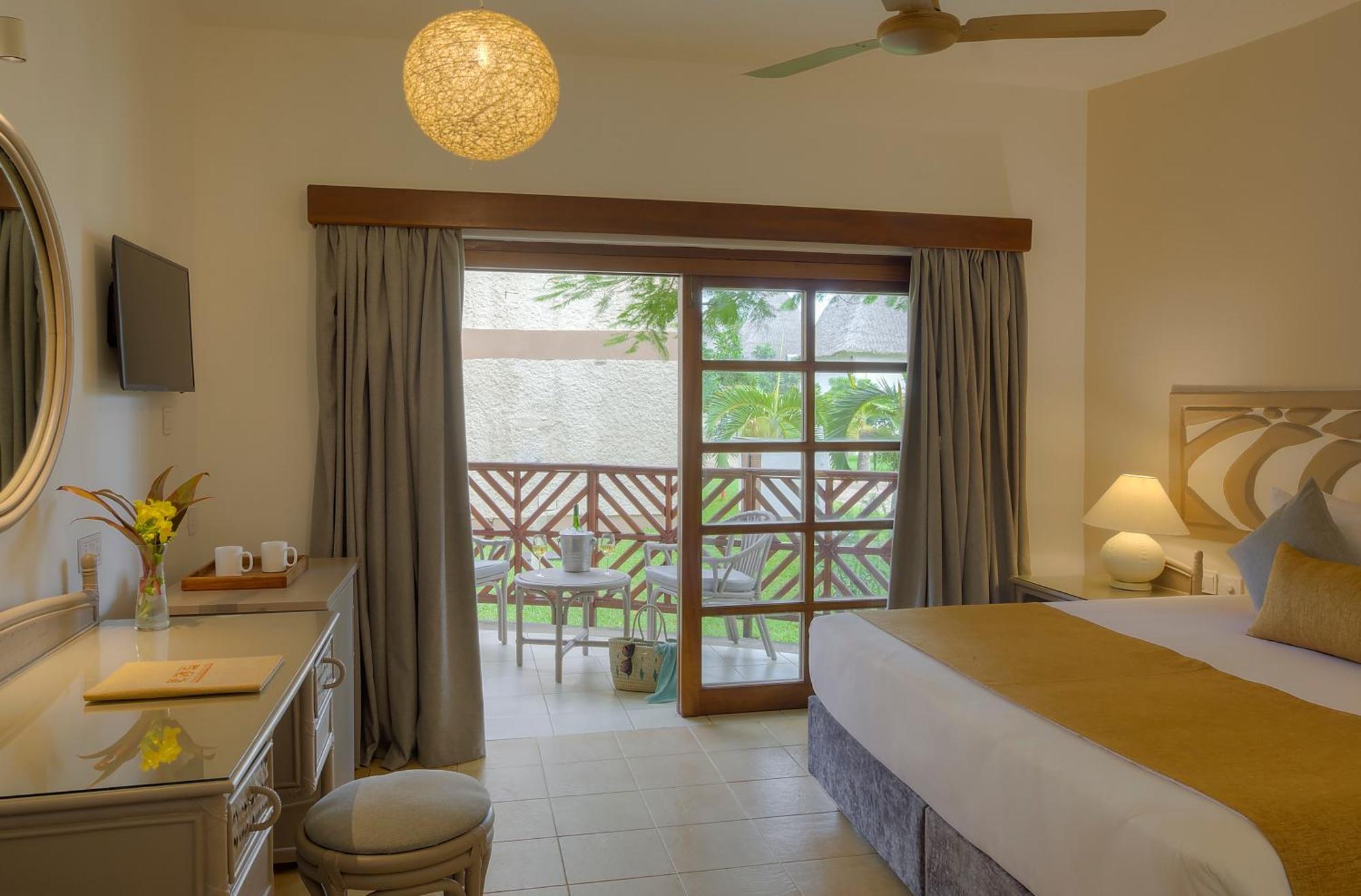 Neptune Village Beach Resort & Spa Galu Екстер'єр фото