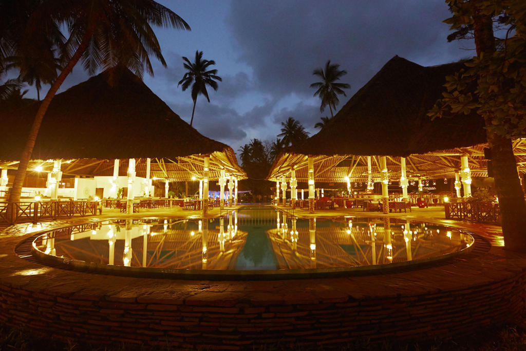 Neptune Village Beach Resort & Spa Galu Екстер'єр фото