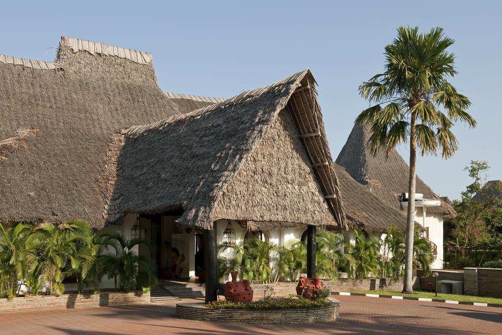 Neptune Village Beach Resort & Spa Galu Екстер'єр фото