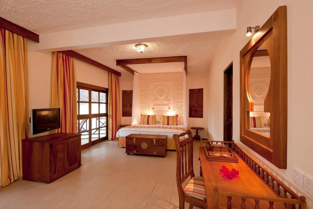 Neptune Village Beach Resort & Spa Galu Екстер'єр фото