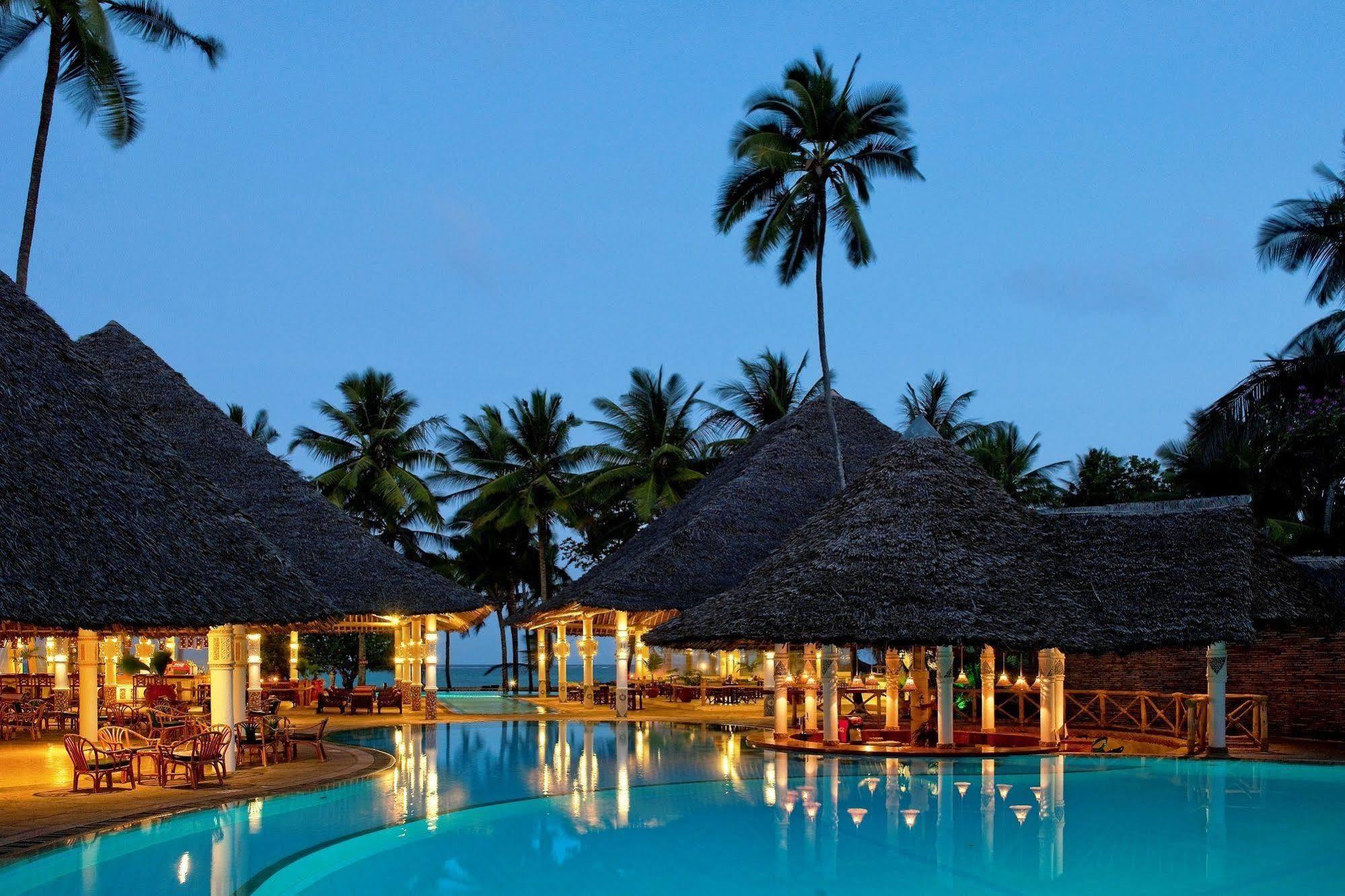 Neptune Village Beach Resort & Spa Galu Екстер'єр фото