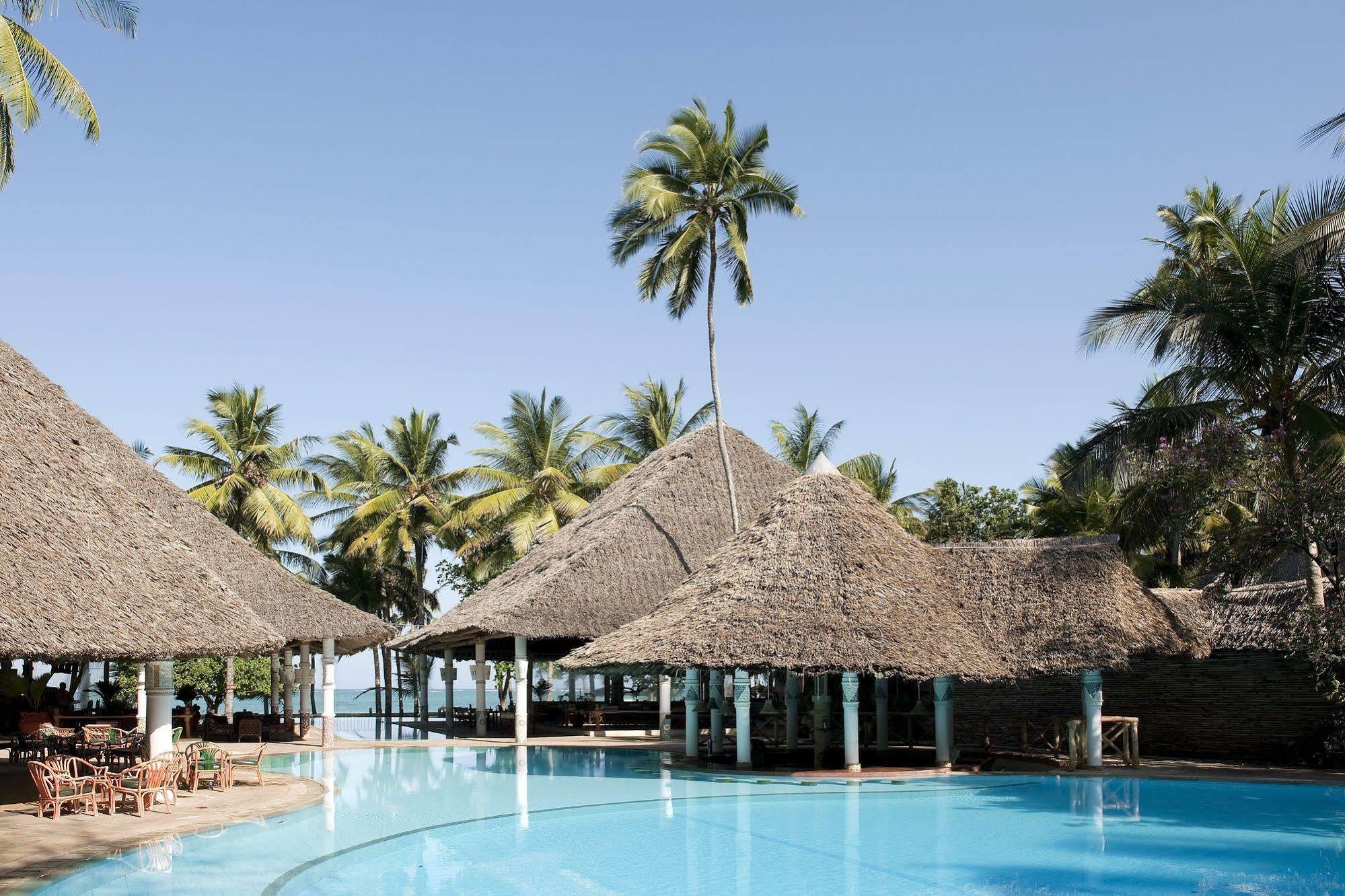 Neptune Village Beach Resort & Spa Galu Екстер'єр фото